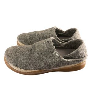 Chaco Revel Wool Slip On Slippers Moc House Shoe Gray Women’s Size 8 EUC